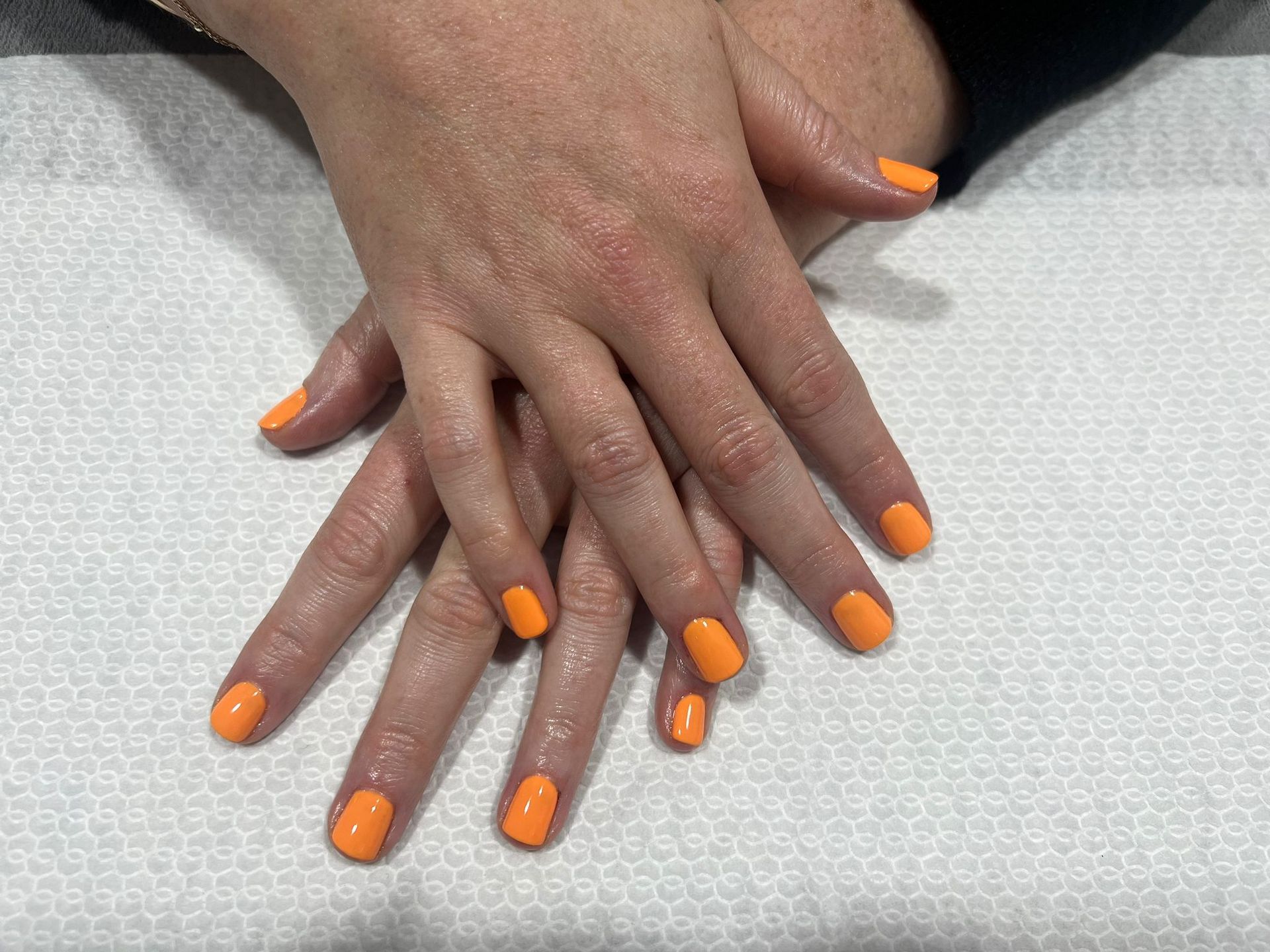 Nikee&apos;s Beauty Bar Orange Manicure